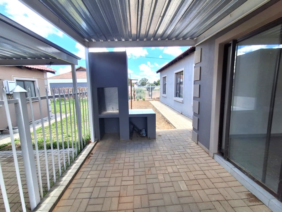 4 Bedroom Property for Sale in Mandela View Free State
